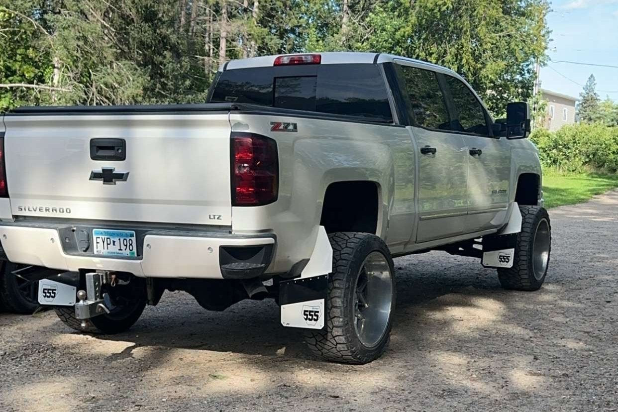 14in Universal Kickback Mudflaps- Full Set