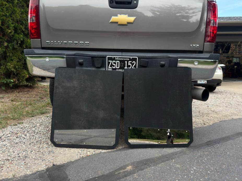 Universal Dual Wheel Truck Mudflaps
