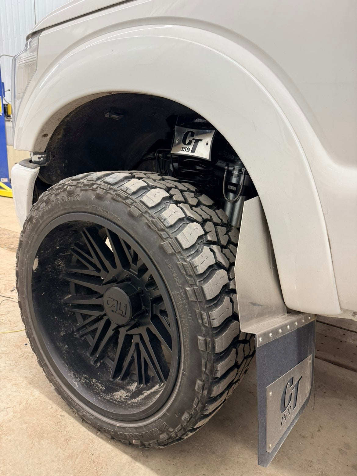 05-26  F250/F350 Ford Coil Plates