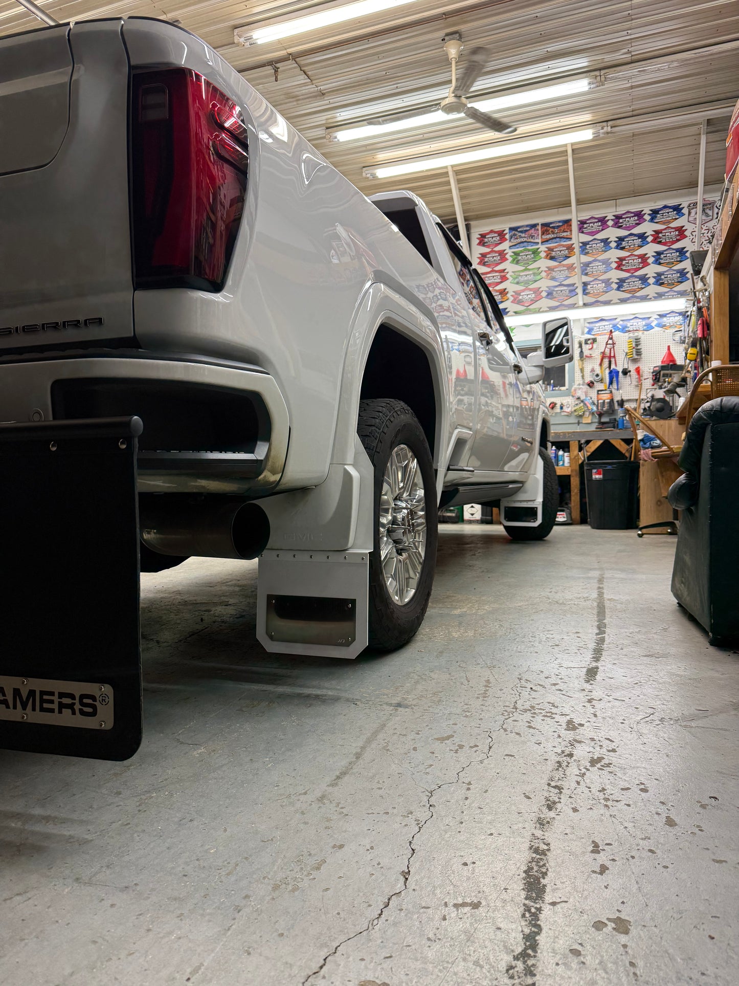 14in 2020+ Chevy Kickback Mudflaps- Full Set